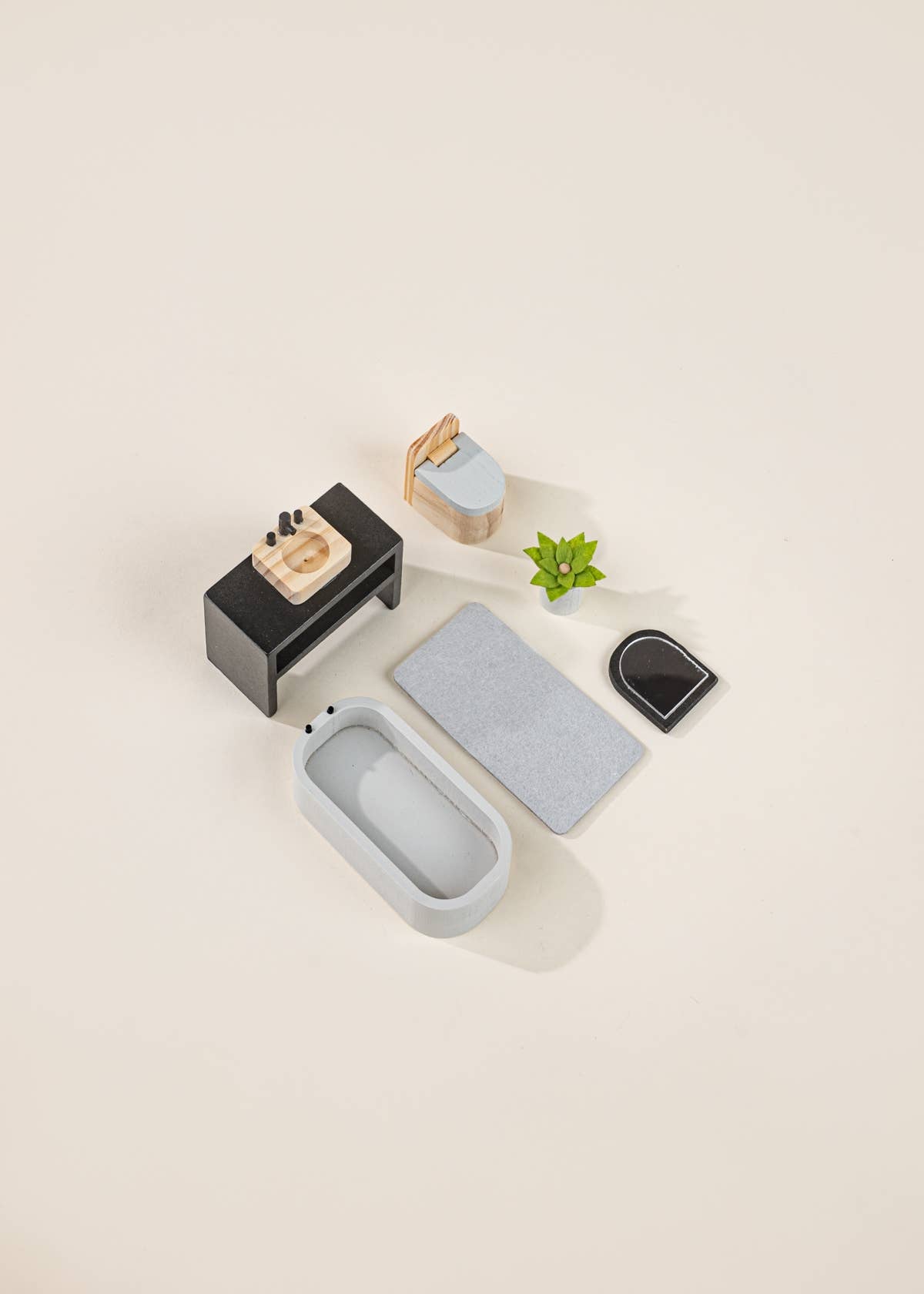 Wooden Doll House Bathroom Furniture & Accessories (6 pcs)
