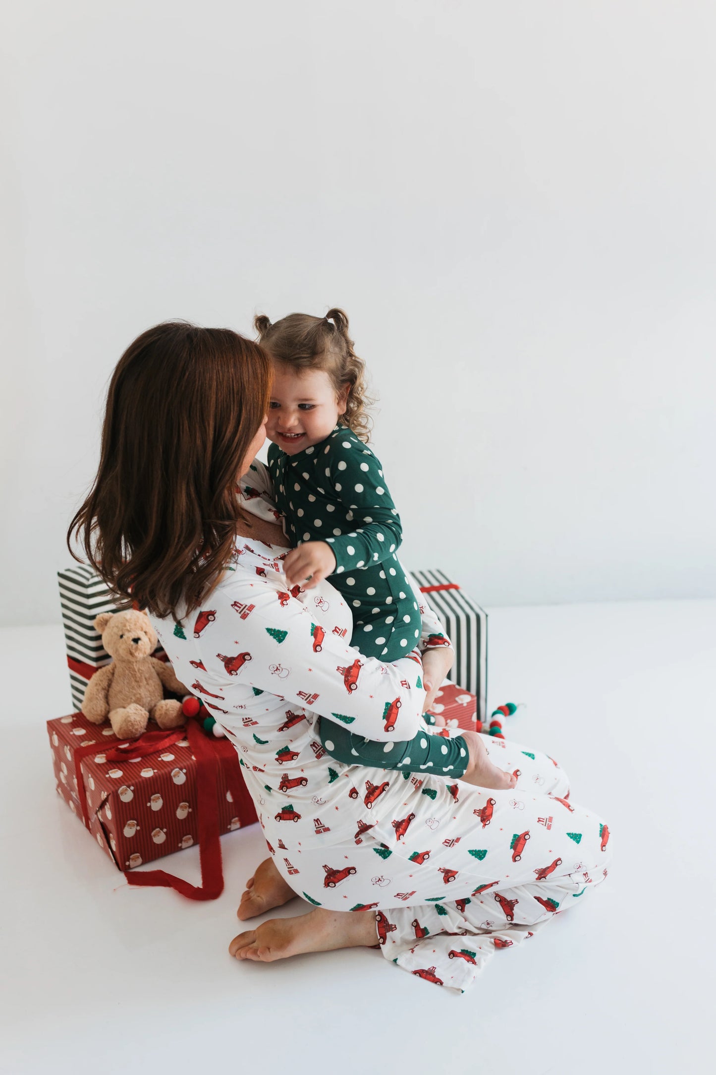 Red Holly Jolly Cruisers Women’s Set