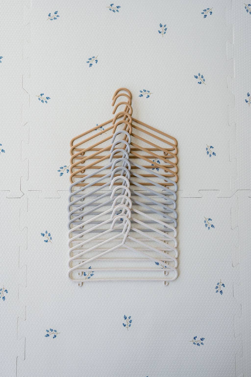 Baby Wheat Straw Hangers (2 Packs of 15)