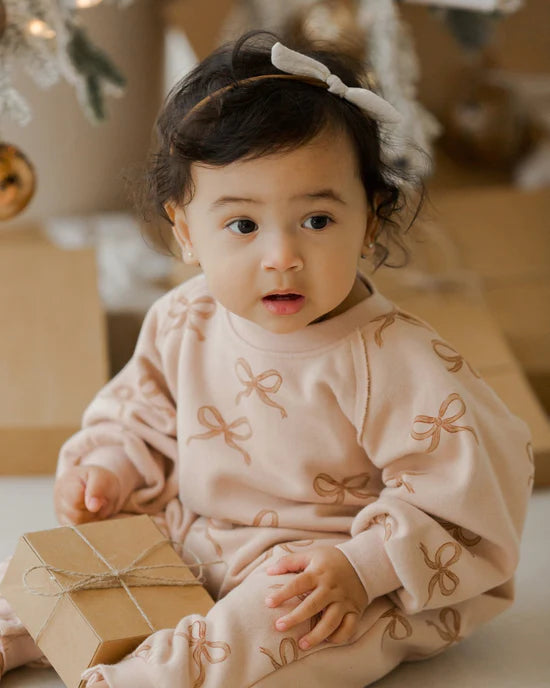 Relaxed Sweatshirt + Jogger Set || Bows