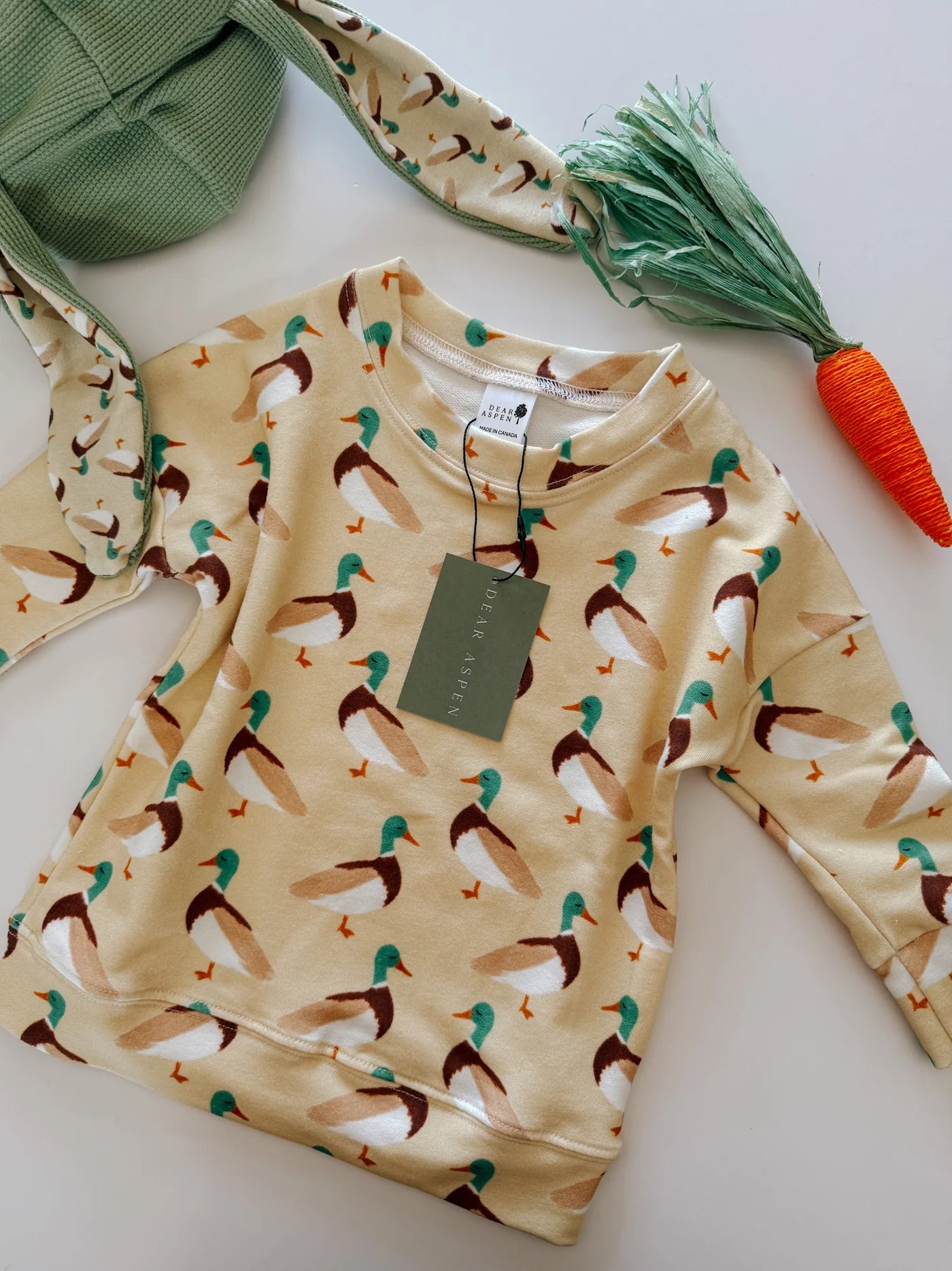 Neutral Ducks - Crewneck