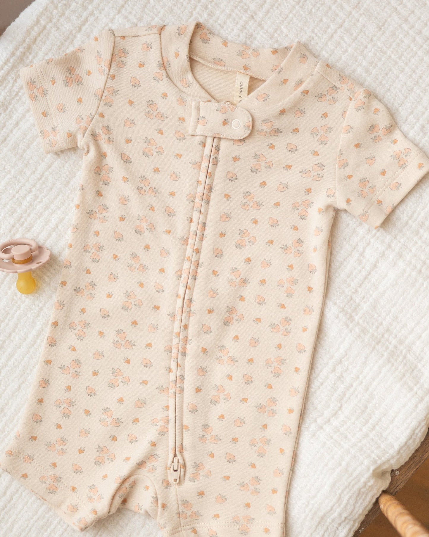 Zip Short Sleeve Sleeper Strawberries