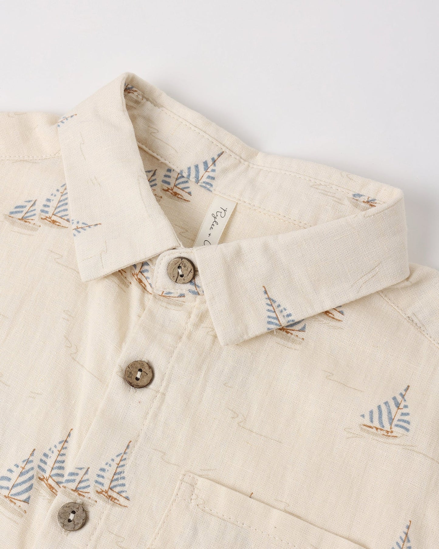 Collared Short Sleeve Shirt Sail + Perry Short Heathered Light Blue
