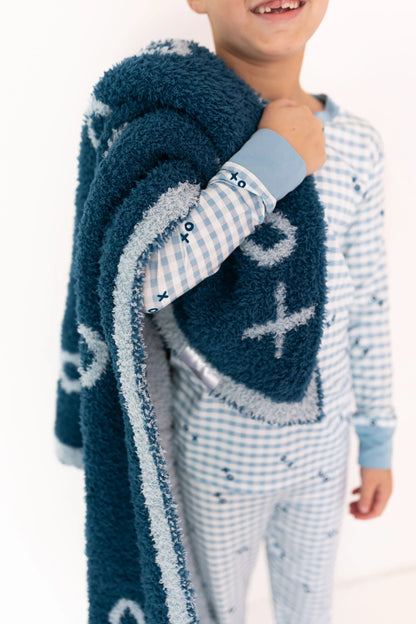Blue XO Plush Blanket