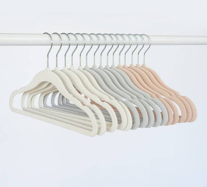 Baby Velvet Hangers (2 Packs of 15)