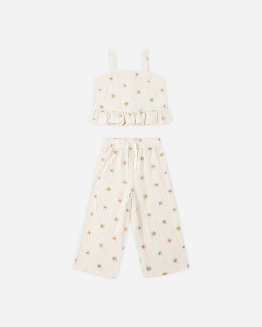 Kayli Set Embroidered Daisies