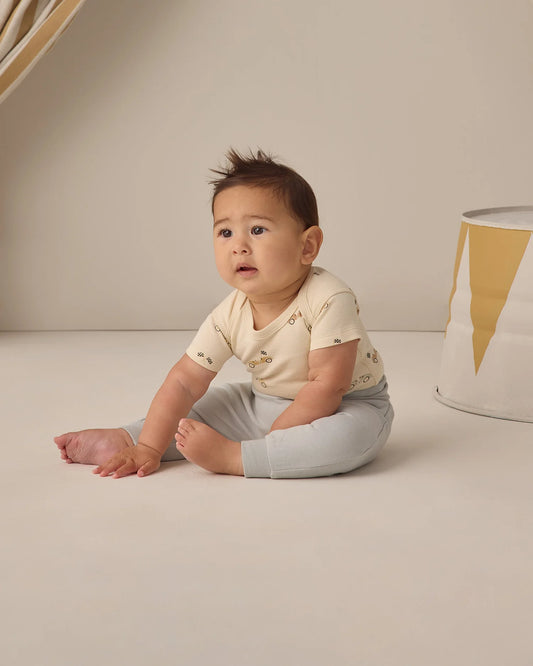 Short Sleeve Bodysuit Pack Race Car, Oat Micro Stripe + Baby Pant Sky