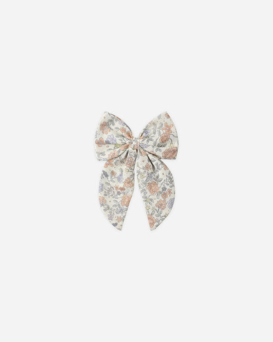 Oversized Bow Bloom