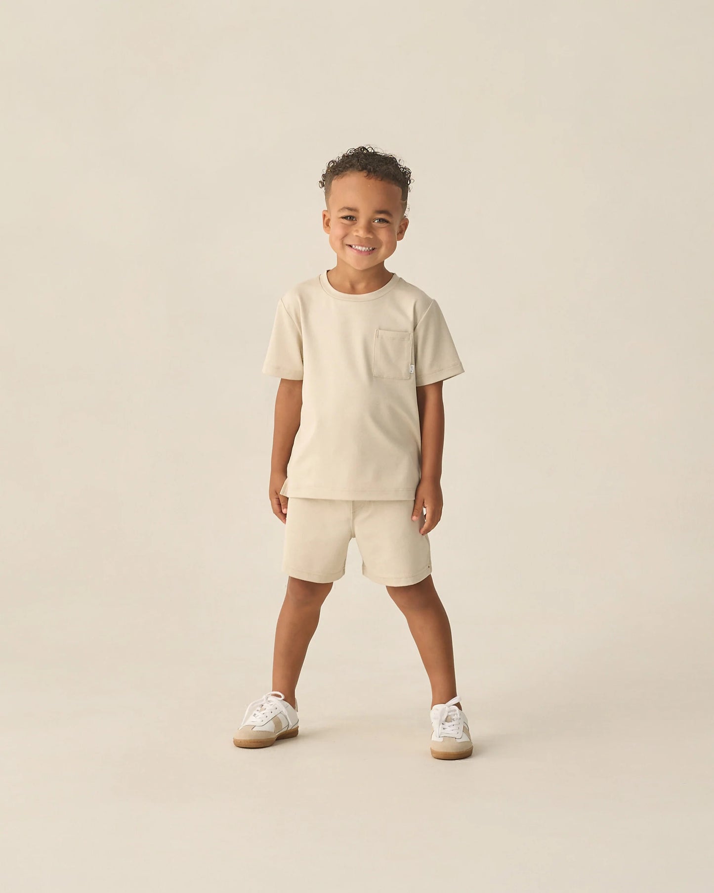 Cove Essential Pocket Tee + Oceanside Tech Short -Heathered Pebble