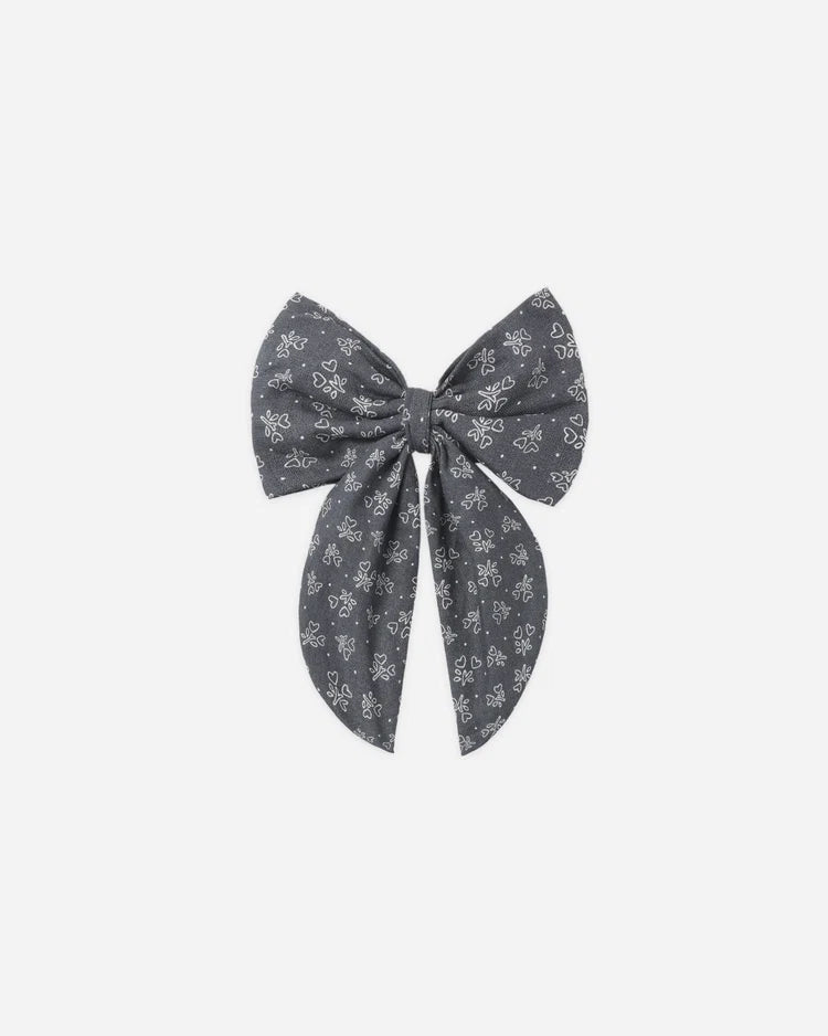 Oversized Bow | Heart Ditsy