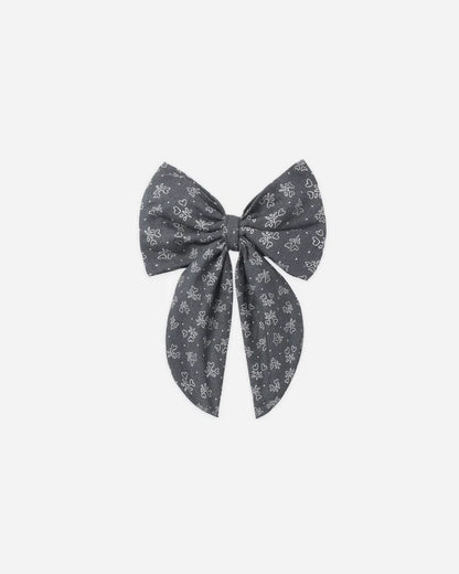 Oversized Bow | Heart Ditsy