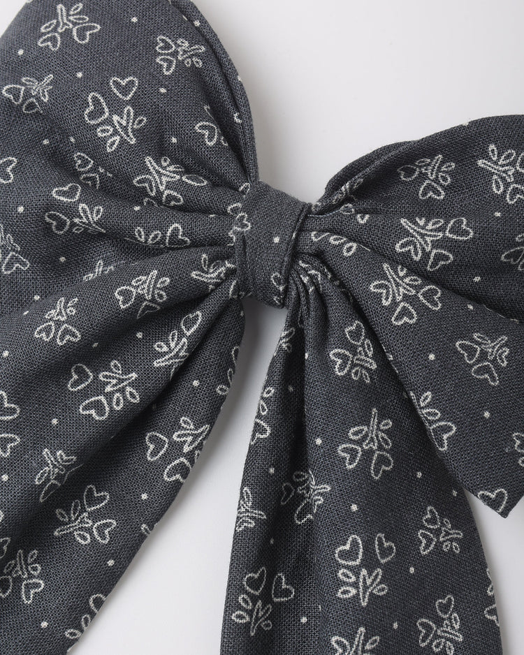 Oversized Bow | Heart Ditsy