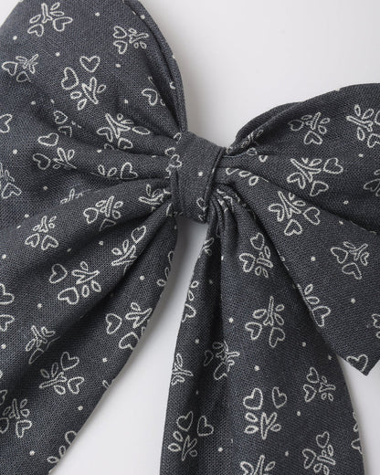 Oversized Bow | Heart Ditsy