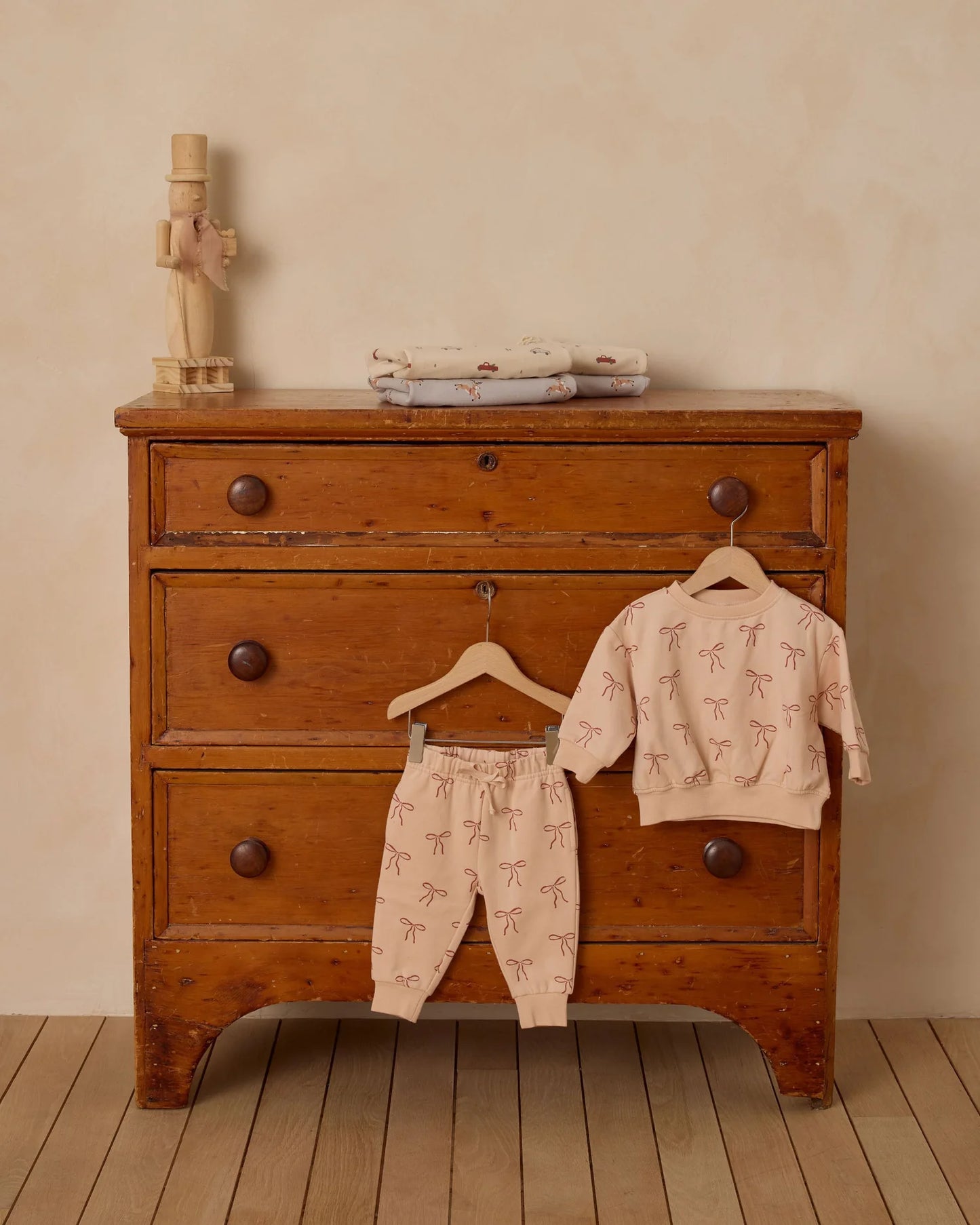 Relaxed Fleece Sweatshirt + Pant Set || Red Bows