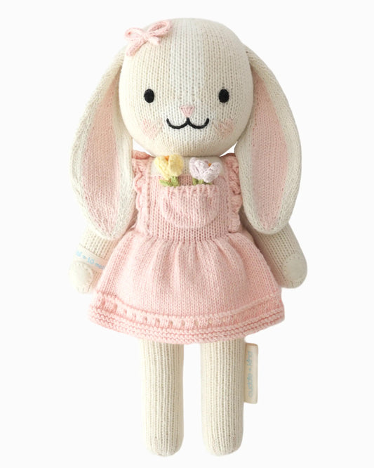Clover the bunny (blossom) 13"  | Gives 10 Meals