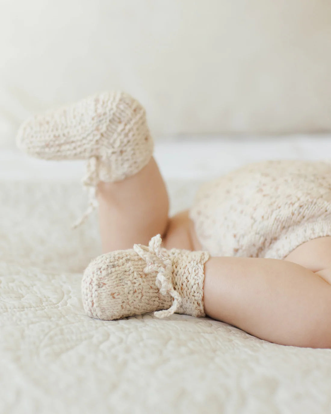 Knit Booties || Natural Confetti