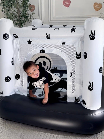 Magic Bounce House – Mini Cordless Indoor Bouncer (Monochrome Smiley)